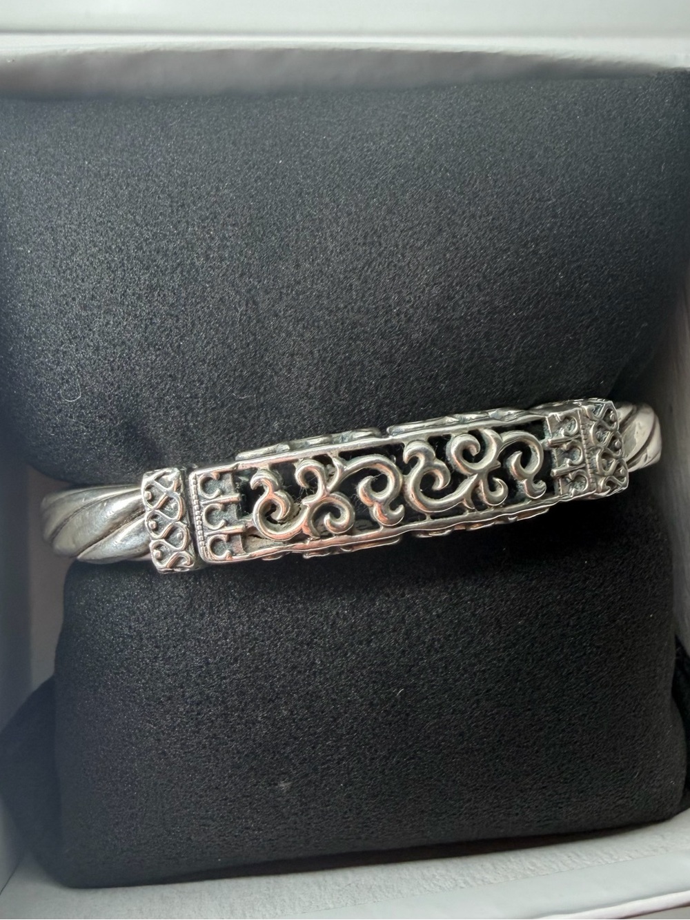 Retired Silpada Sterling Silver Heavy Bali Twist Chain Hinged Bangle Bracelet